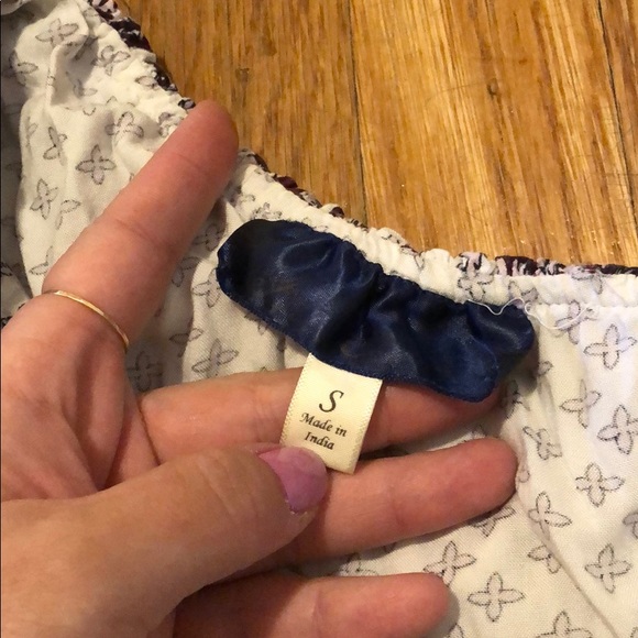 Francesca’s One Shoulder Top Small - Picture 2 of 3